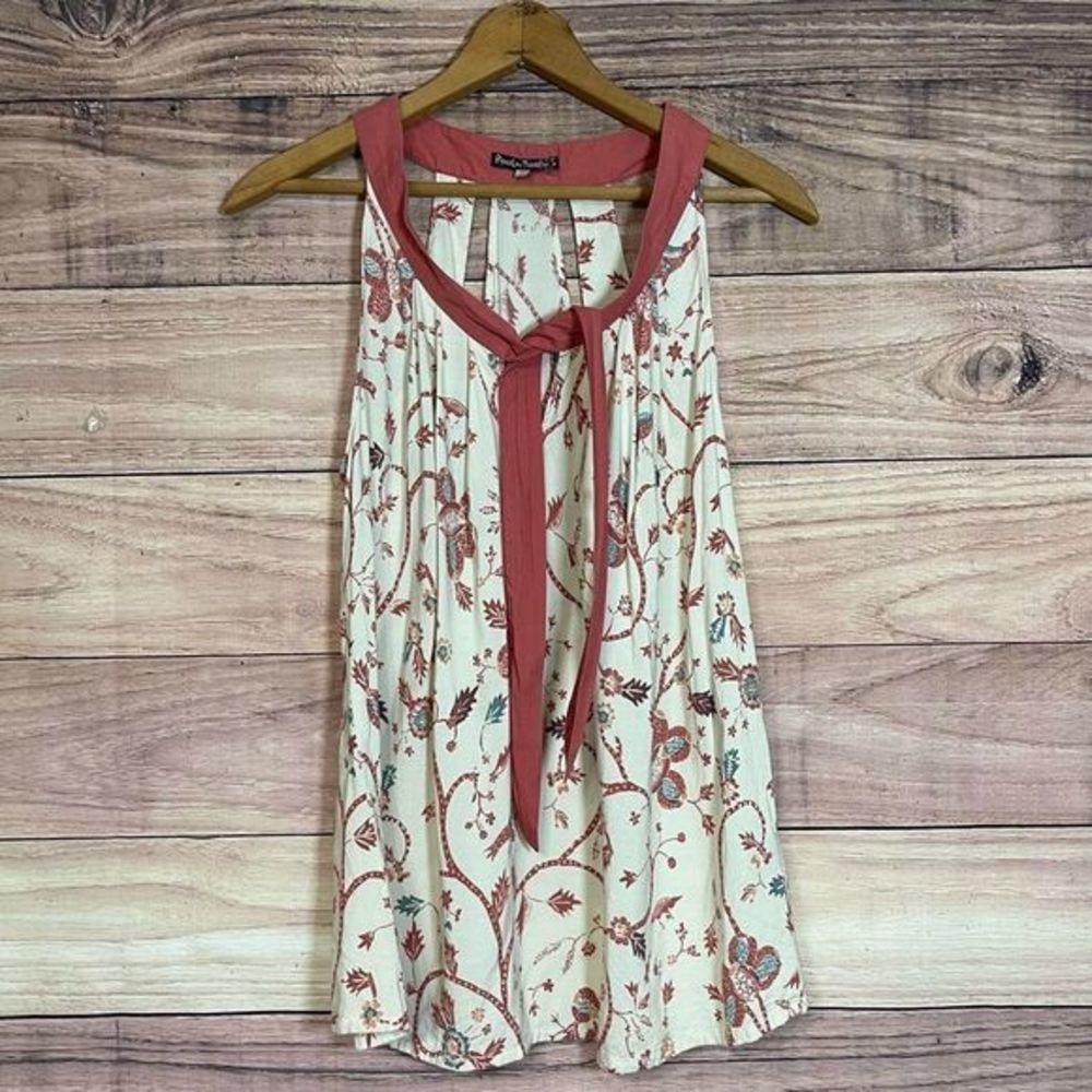 Pithecanthropus Floral‎ Top